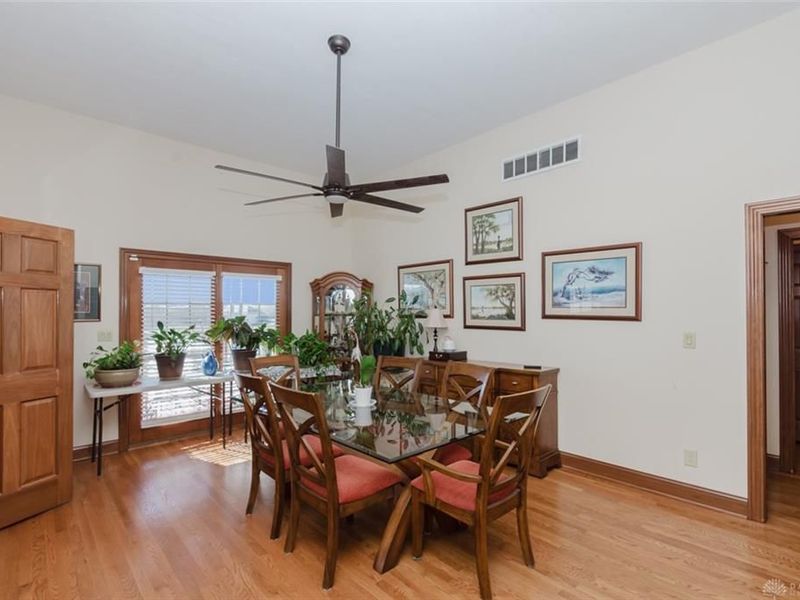 7132 Cierra Drive, Trotwood, OH 45315 Photo 8