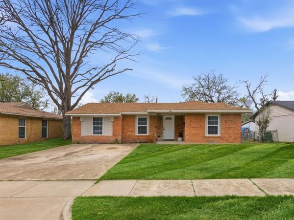 1601 Crestridge Drive , Mesquite, TX 75149