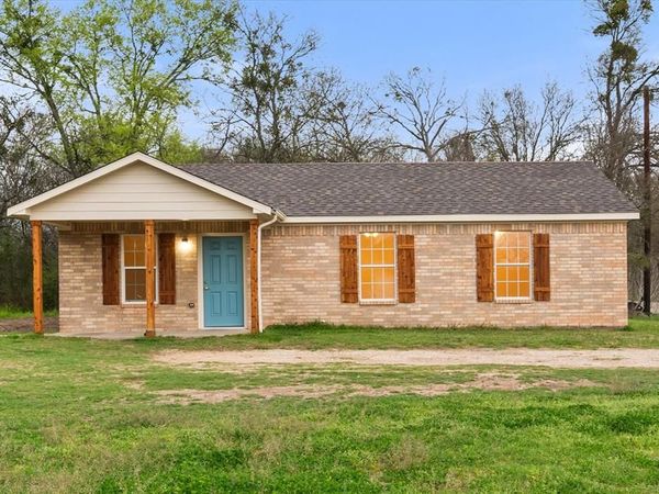 900 S 3rd Avenue E, Dawson, TX 76639