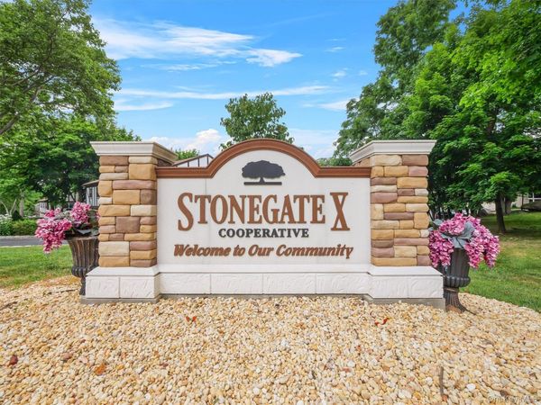 210 Parkside Drive , Unit 210, Suffern, NY 10901