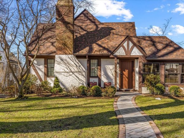 45 Tain Drive, Great Neck, NY 11021