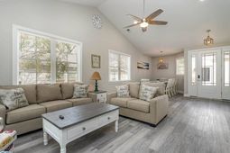 403 3rd Ave. N photo 4