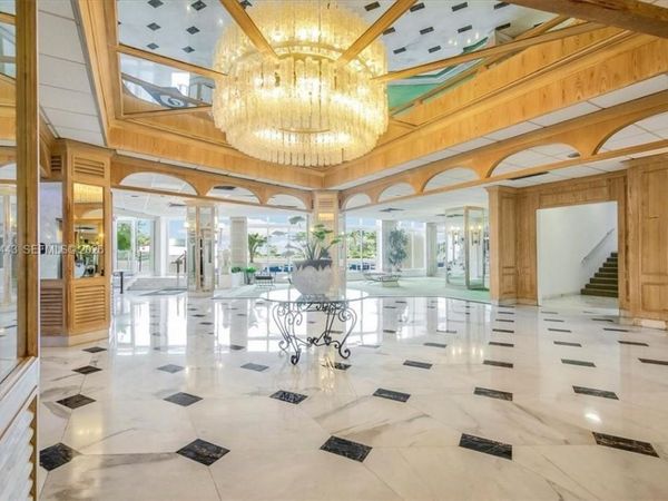 3180 S Ocean Dr , Unit 1018, Hallandale Beach, FL 33009