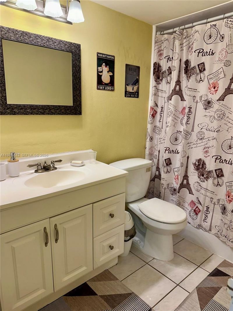 3180 S Ocean Dr, Unit 1018, Hallandale Beach, FL 33009 Photo