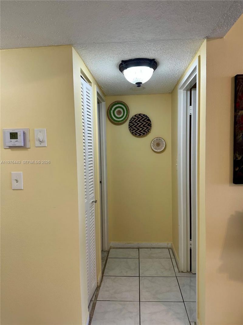 3180 S Ocean Dr, Unit 1018, Hallandale Beach, FL 33009 Photo