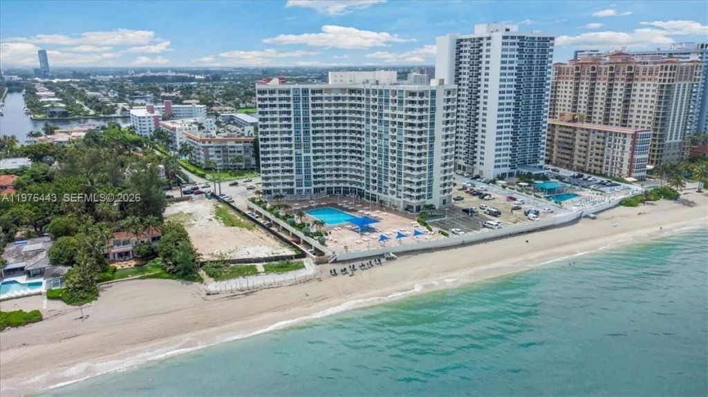 3180 S Ocean Dr, Unit 1018, Hallandale Beach, FL 33009 Photo