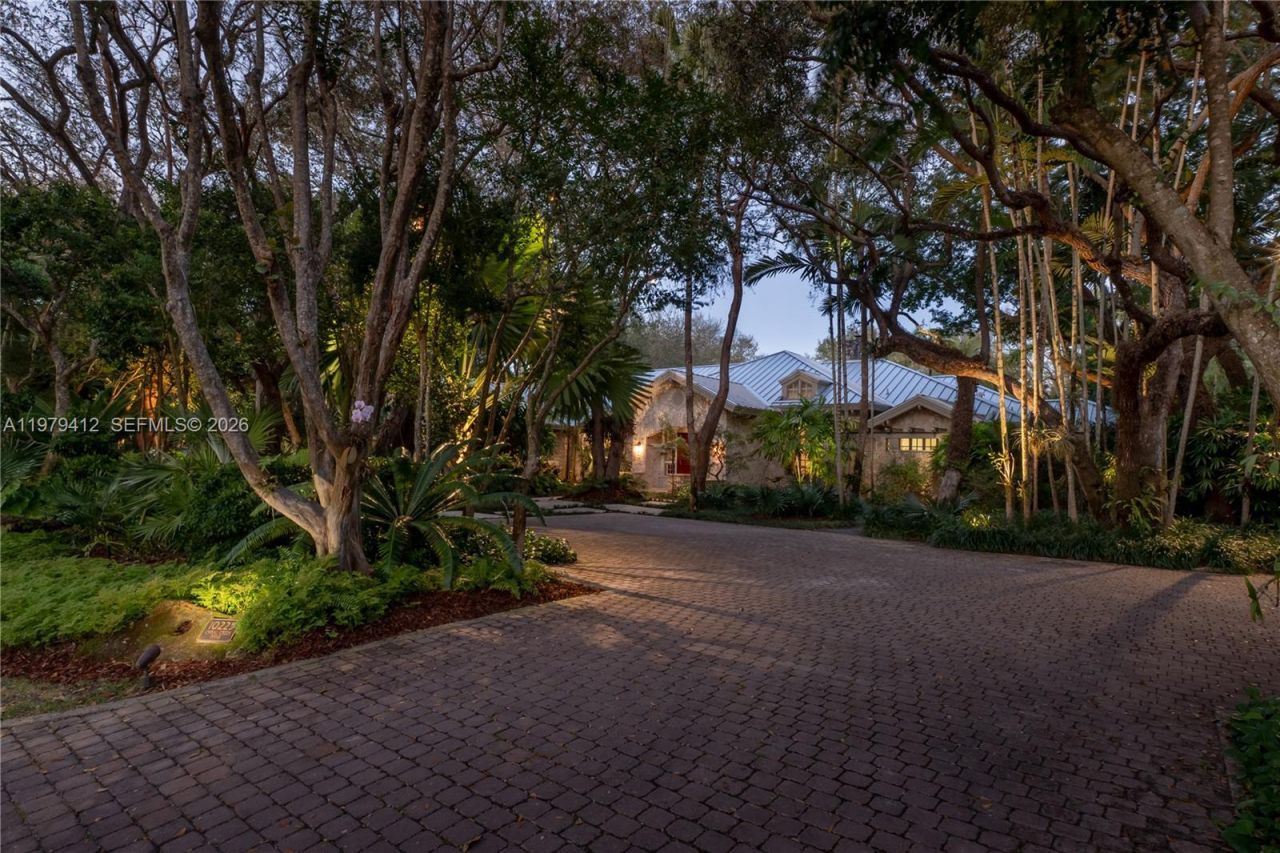 10225 Coral Creek Rd, Coral Gables, FL 33156 Photo