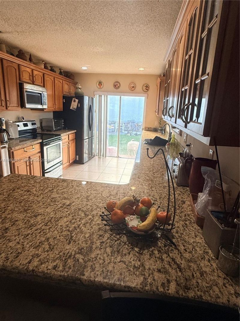 9721 SW 213th Ter, Cutler Bay, FL 33189 Photo