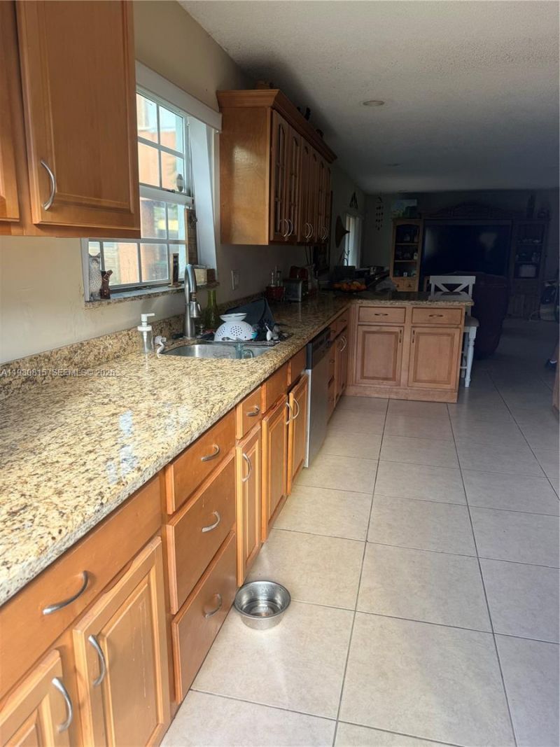 9721 SW 213th Ter, Cutler Bay, FL 33189 Photo