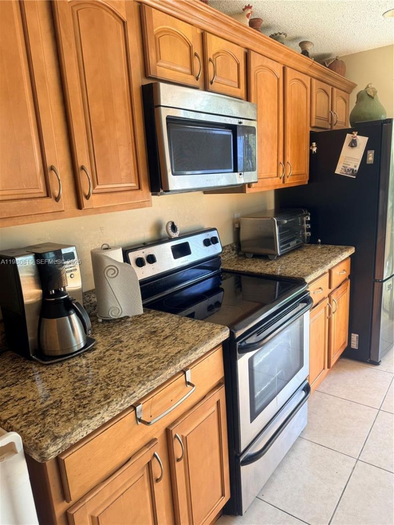 9721 SW 213th Ter, Cutler Bay, FL 33189 Photo