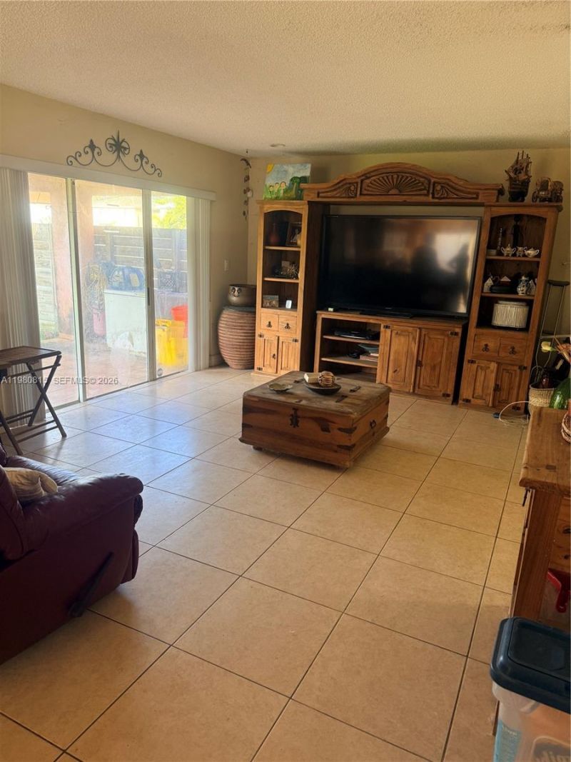 9721 SW 213th Ter, Cutler Bay, FL 33189 Photo