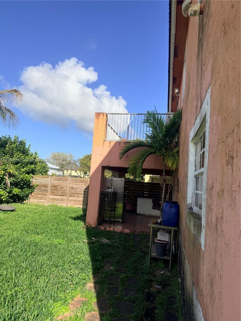 9721 SW 213th Ter, Cutler Bay, FL 33189 Photo