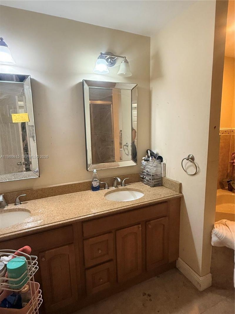 9721 SW 213th Ter, Cutler Bay, FL 33189 Photo