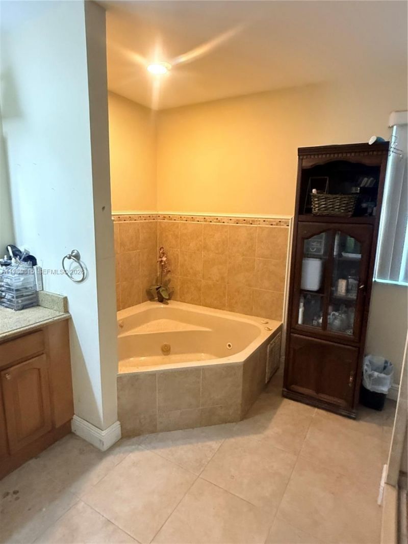 9721 SW 213th Ter, Cutler Bay, FL 33189 Photo