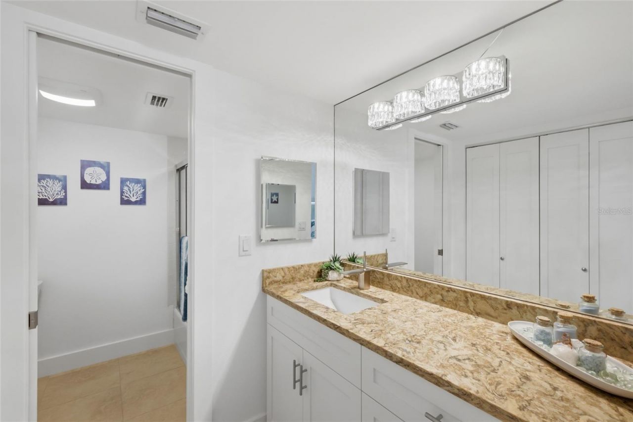 4234 Gulf Of Mexico Drive, Unit J1, Longboat Key, FL 34228 Photo