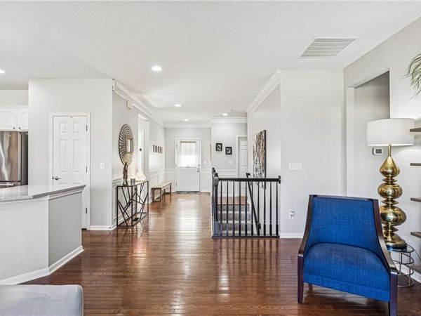 1022 SW Cheshire Drive, Lee's Summit, MO 64083