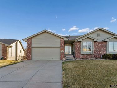 7206 S 157Th Street , Omaha, NE 68136