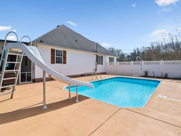 257 Mountain View Dr, Morrison, TN 37357