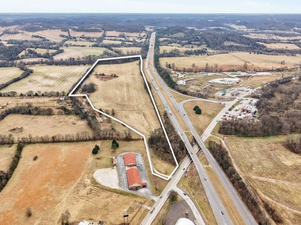 9438 Lewisburg Hwy E, Cornersville, TN 37047