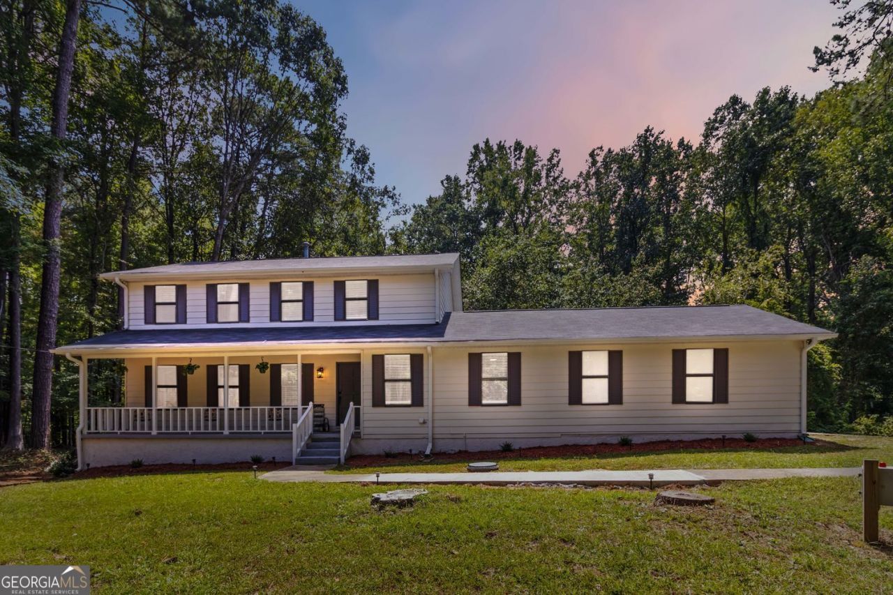 145 Huntcliff Court, Fayetteville, GA 30214 Main Photo