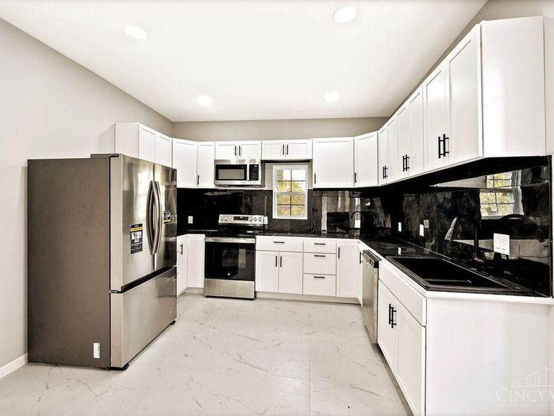 3565 Harvey Avenue, Cincinnati, OH 45229 Photo 16