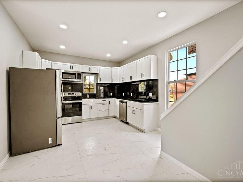 3565 Harvey Avenue, Cincinnati, OH 45229 Photo 8