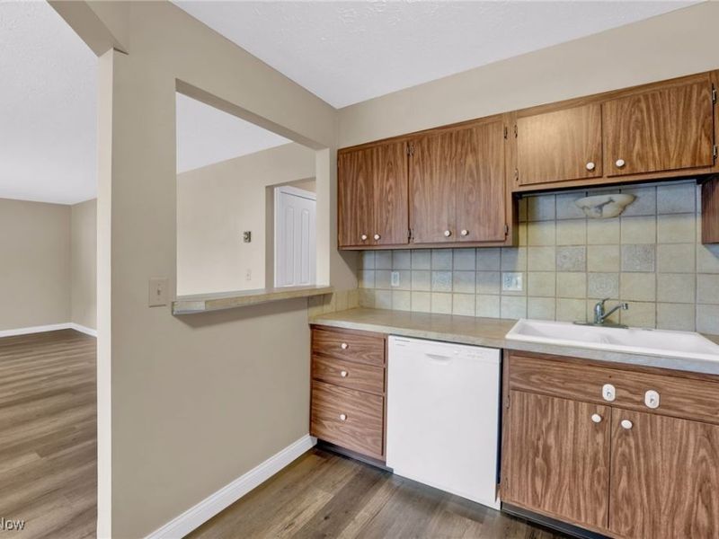 29363 Detroit Road, Unit 5, Westlake, OH 44145 Photo 8