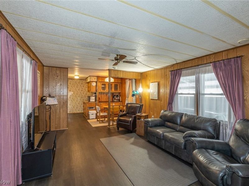 19 Sycamore Drive, Olmsted Township, OH 44138 Photo 16