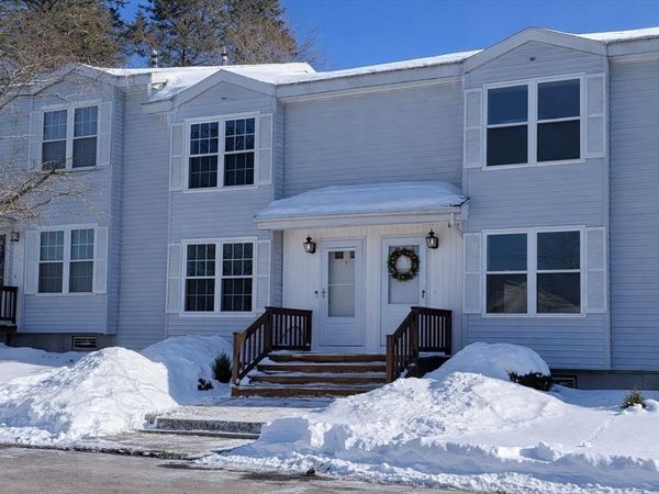 107 Franklin St Ext, Unit 4, Derry, NH 03038