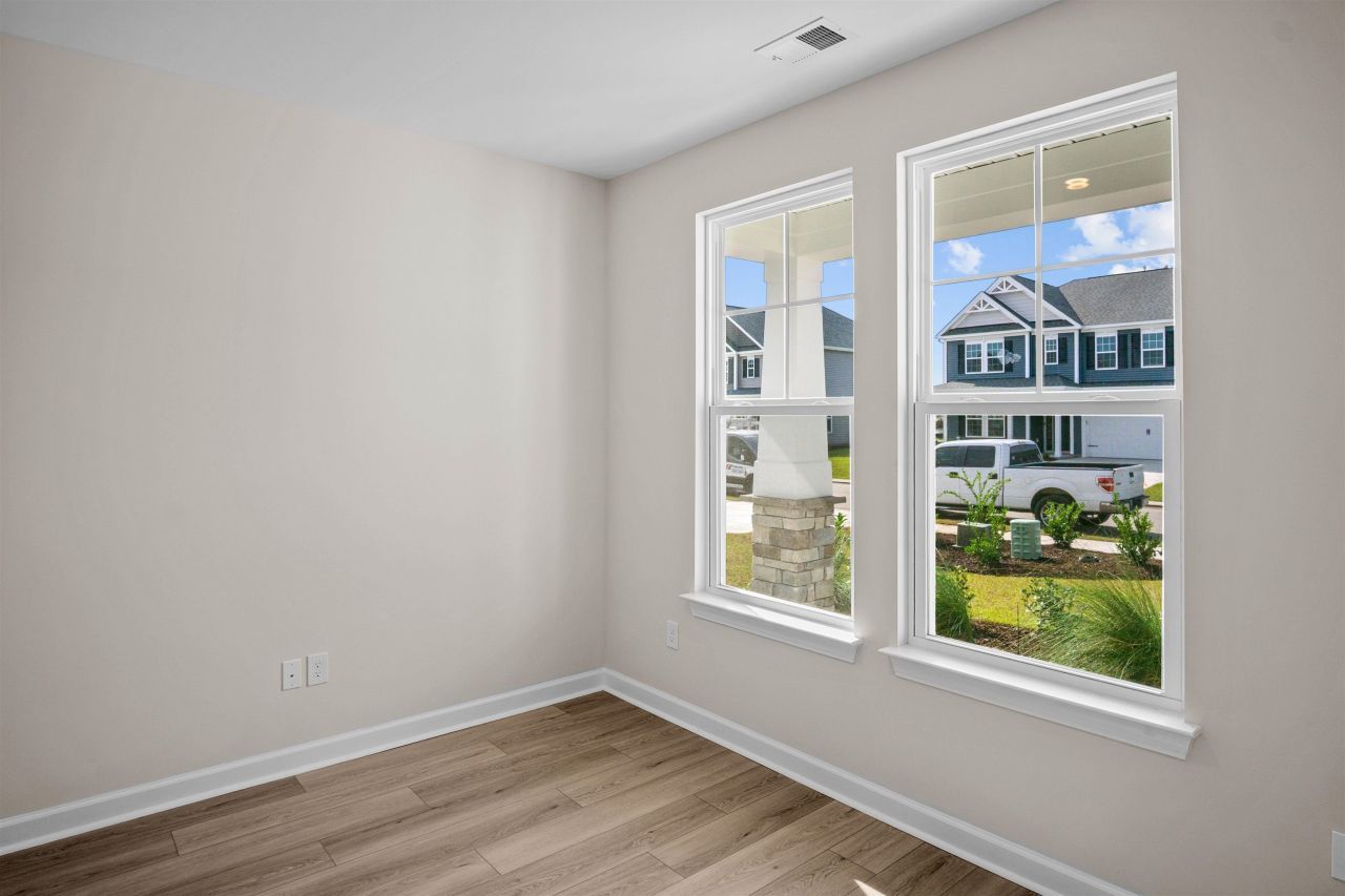 540 Banna Arch Loop  Photo 4