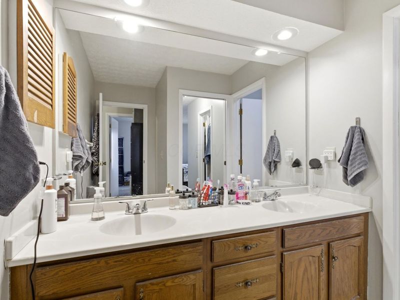 111 Groton Drive, Westerville, OH 43081 Photo 22