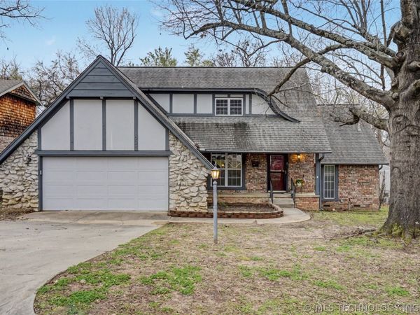 1034 E Courtney Avenue, Sapulpa, OK 74066