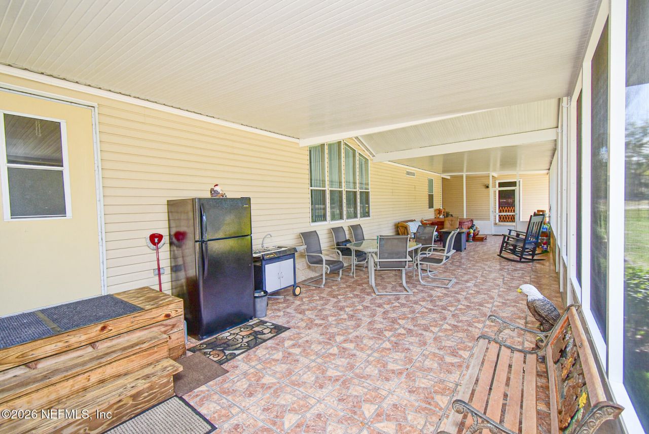 105 Lake Como Drive, Pomona Park, FL 32181 Photo