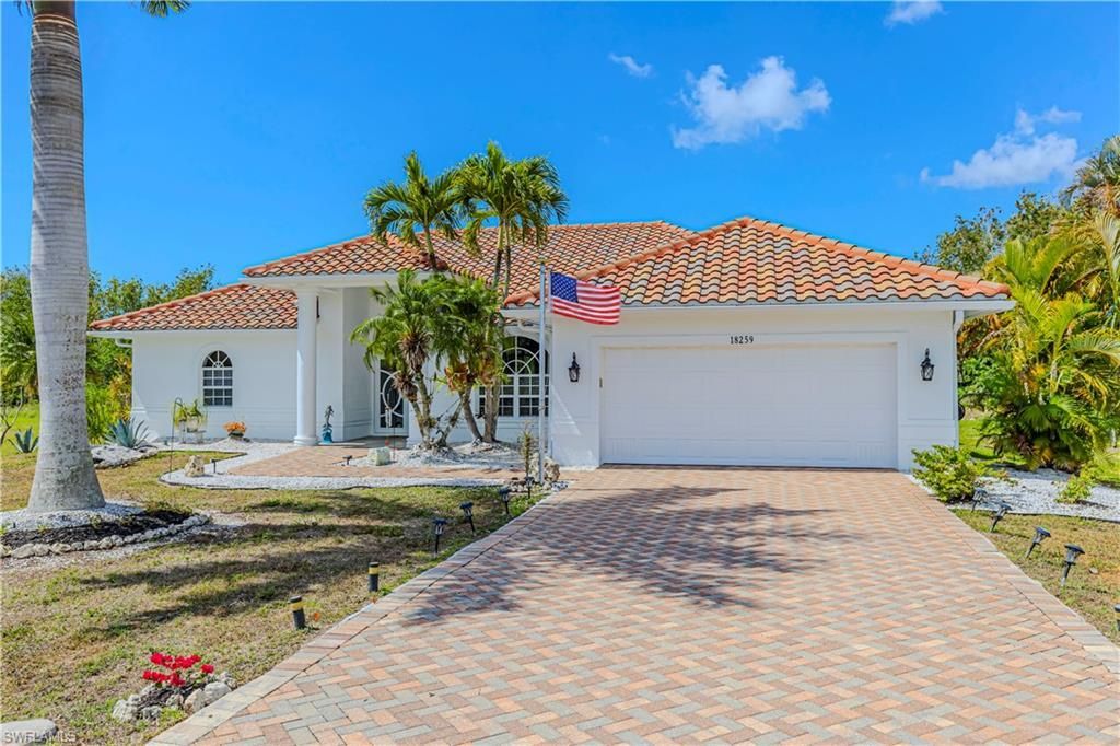 18259 Royal Hammock Blvd, Naples, FL 34114 Main Photo