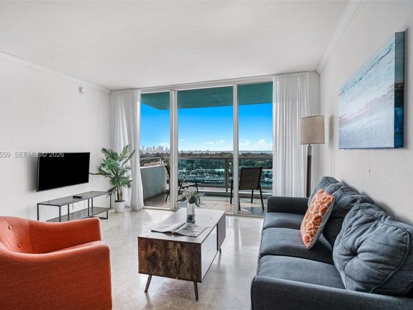 5101 Collins Ave, Unit 11T, Miami Beach, FL 33140