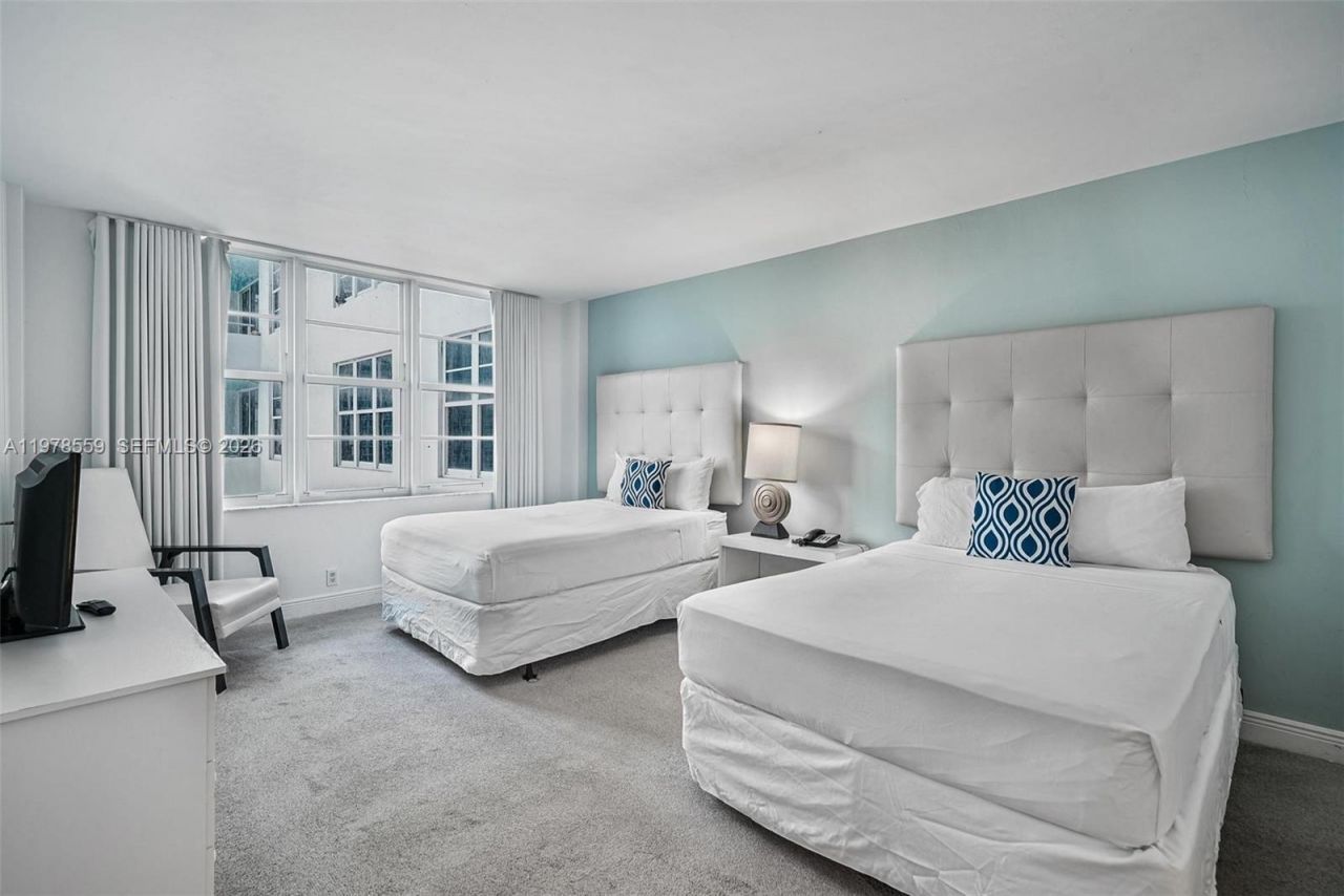 5101 Collins Ave, Unit 11T, Miami Beach, FL 33140 Photo