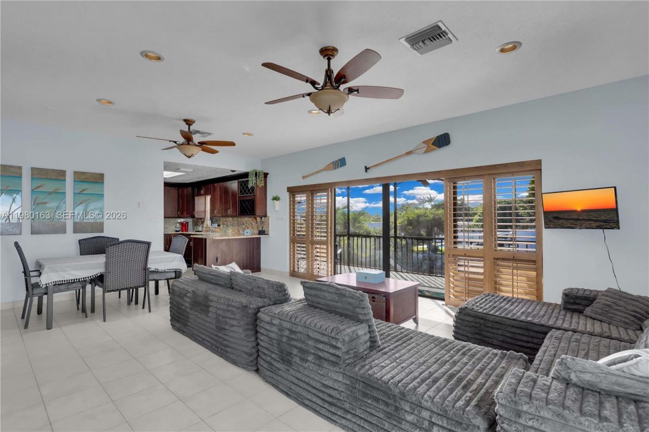 2663 Yellowtail Dr, Marathon, FL 33050 Photo