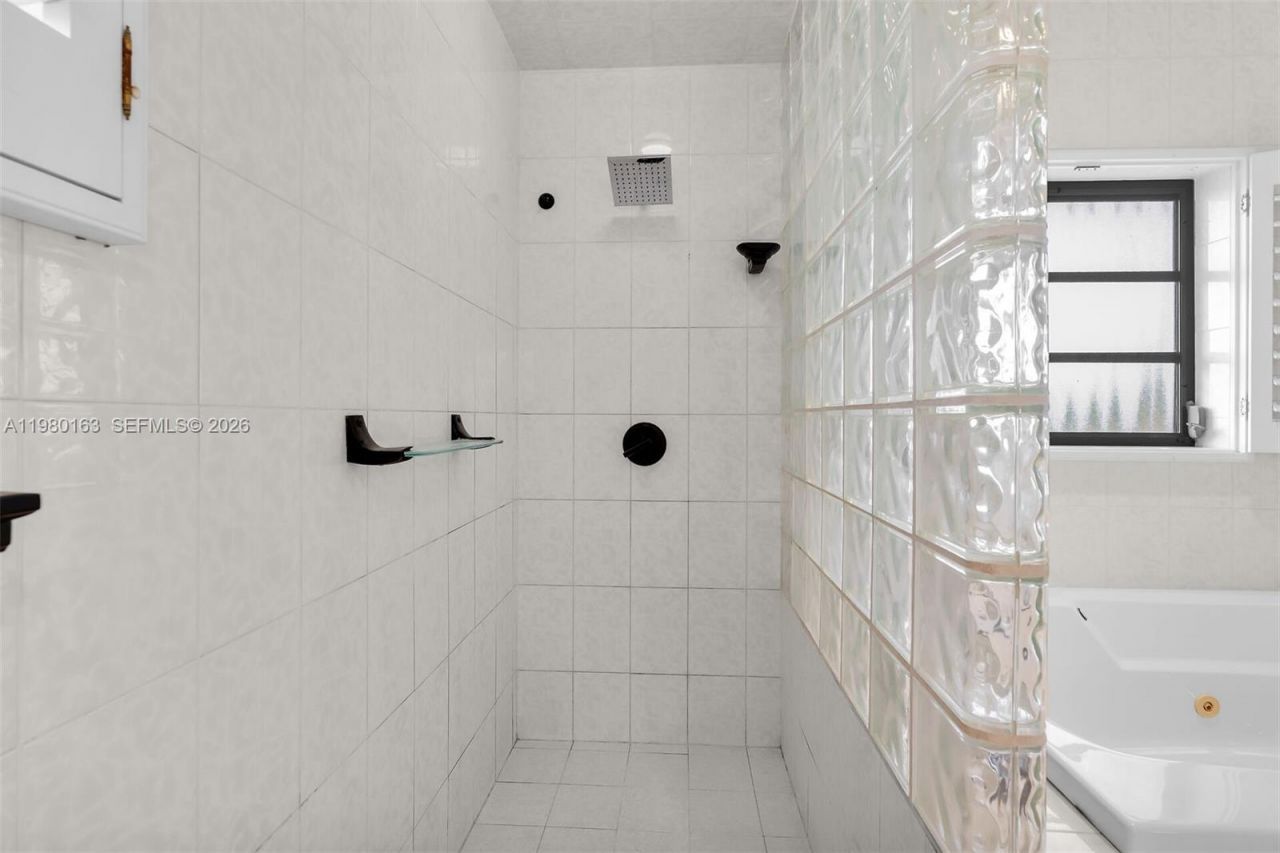 2663 Yellowtail Dr, Marathon, FL 33050 Photo