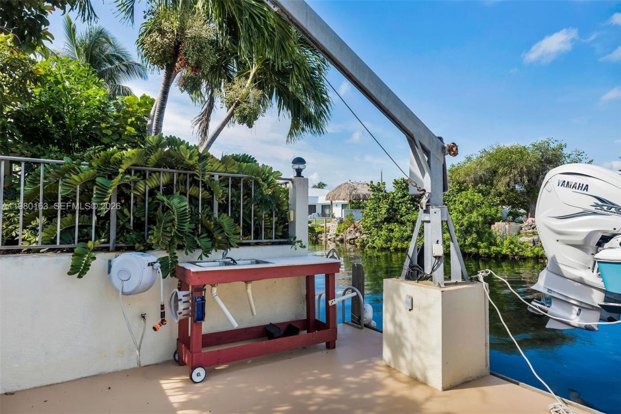 2663 Yellowtail Dr, Marathon, FL 33050 Photo