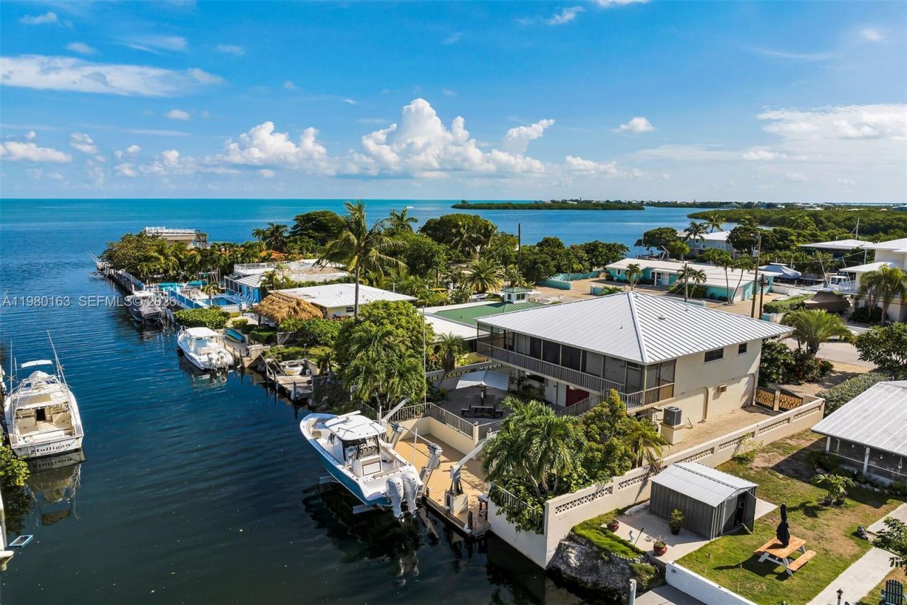 2663 Yellowtail Dr, Marathon, FL 33050 Photo