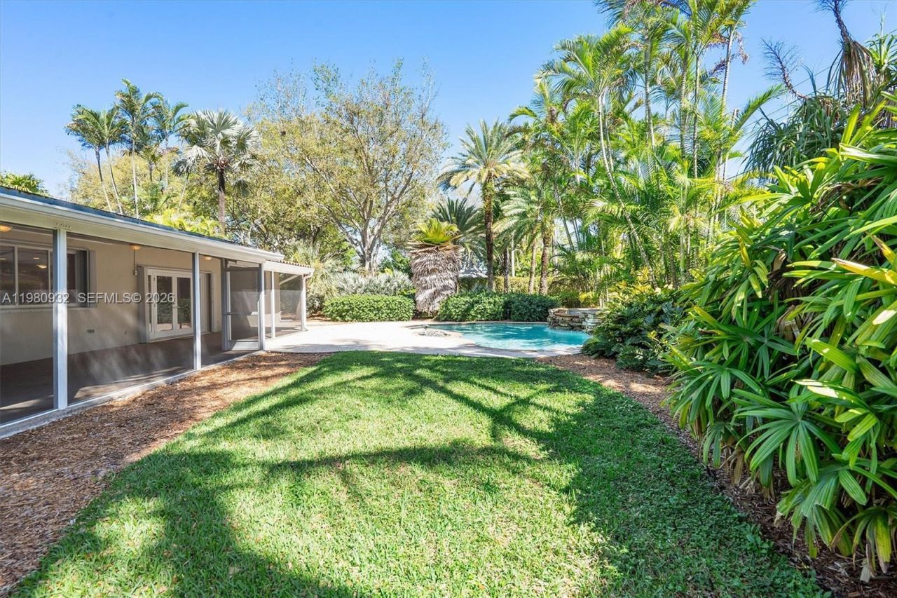 8300 SW 119th St, Miami, FL 33156 Photo