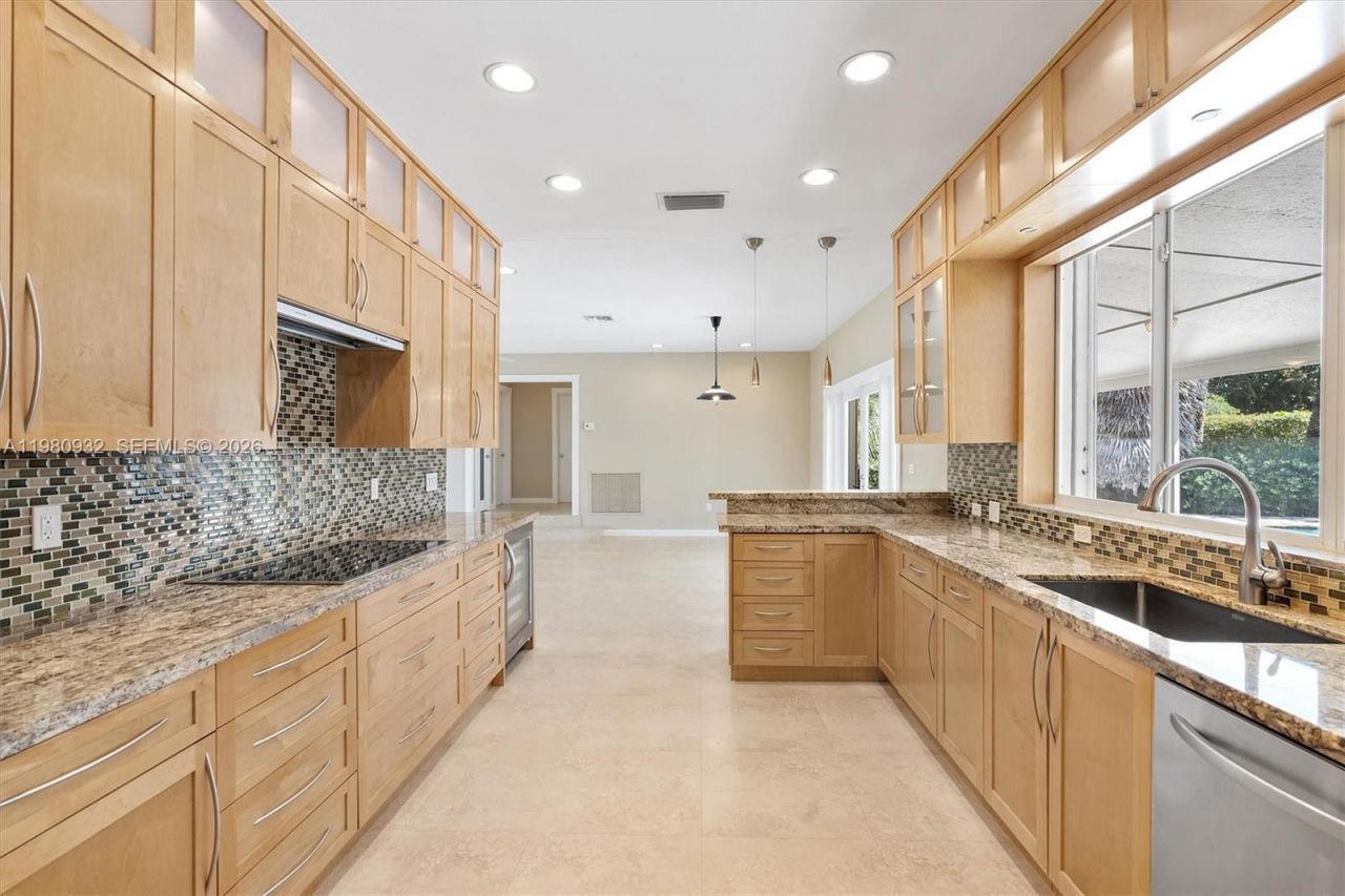 8300 SW 119th St, Miami, FL 33156 Photo