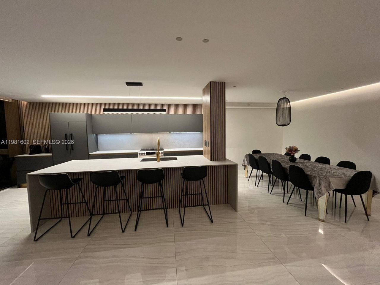 19355 Turnberry Way , Unit 5L, Aventura, FL 33180 Photo