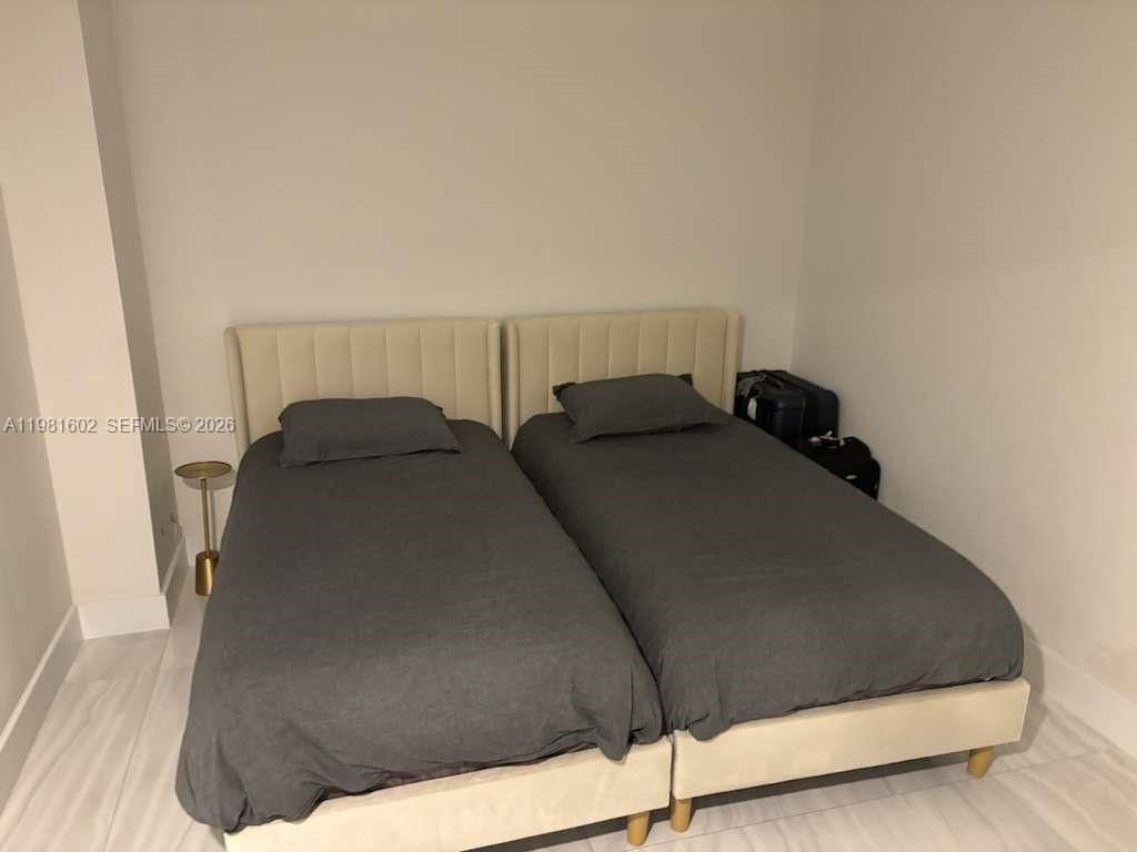 19355 Turnberry Way , Unit 5L, Aventura, FL 33180 Photo