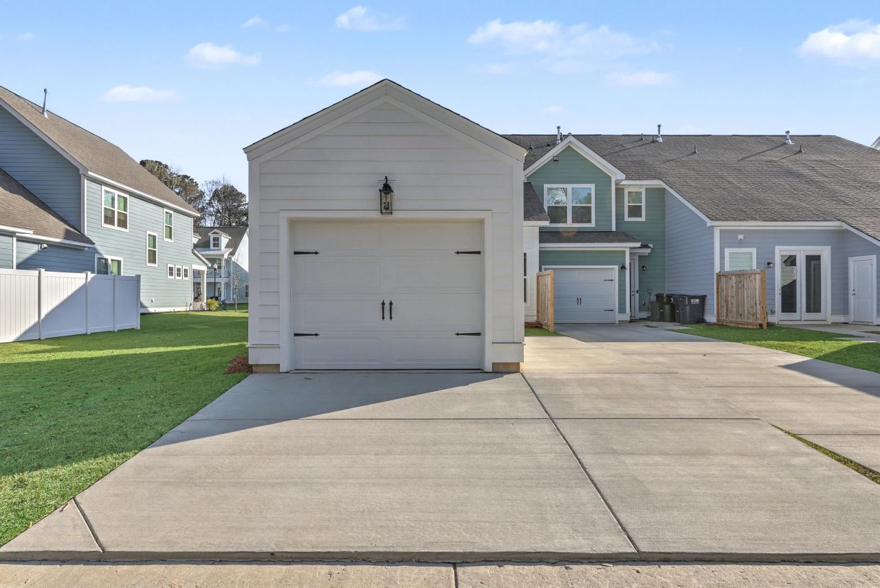 138 Cantona Drive Photo 30