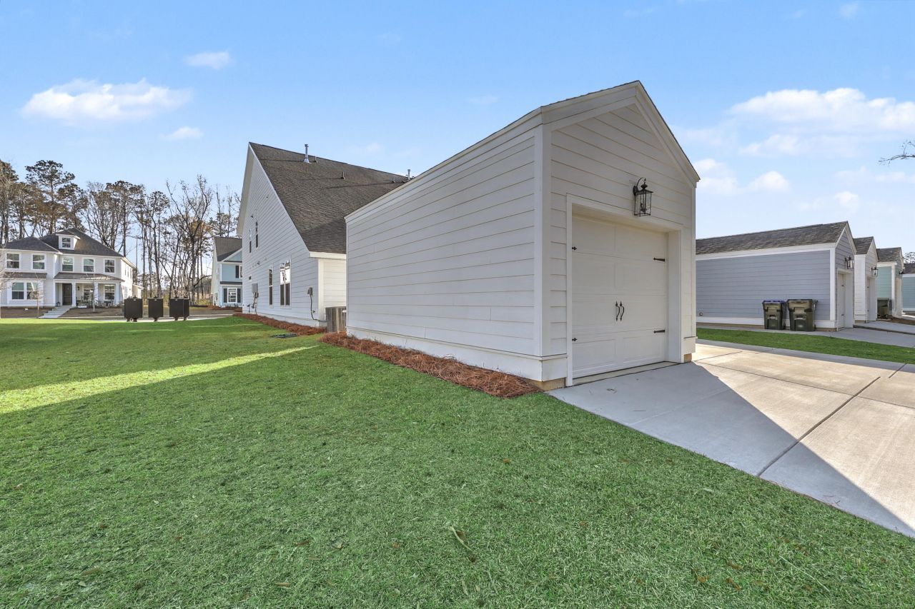 138 Cantona Drive Photo 31