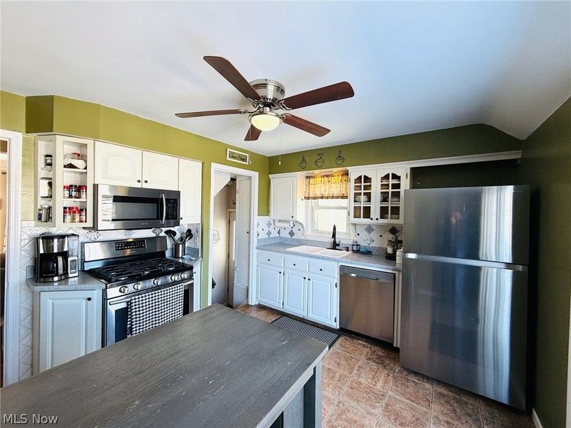 6308 Delora Avenue, Brooklyn, OH 44144 Photo 4