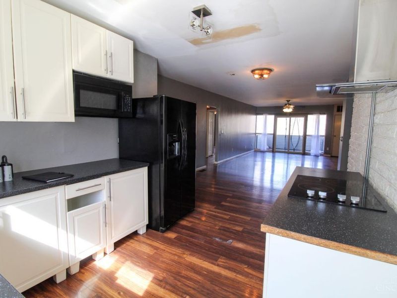 399 W Galbraith Road, Unit 110, Wyoming, OH 45215 Photo 12