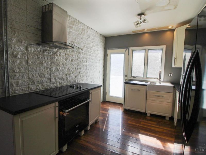 399 W Galbraith Road, Unit 110, Wyoming, OH 45215 Photo 13