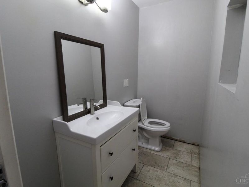 399 W Galbraith Road, Unit 110, Wyoming, OH 45215 Photo 29